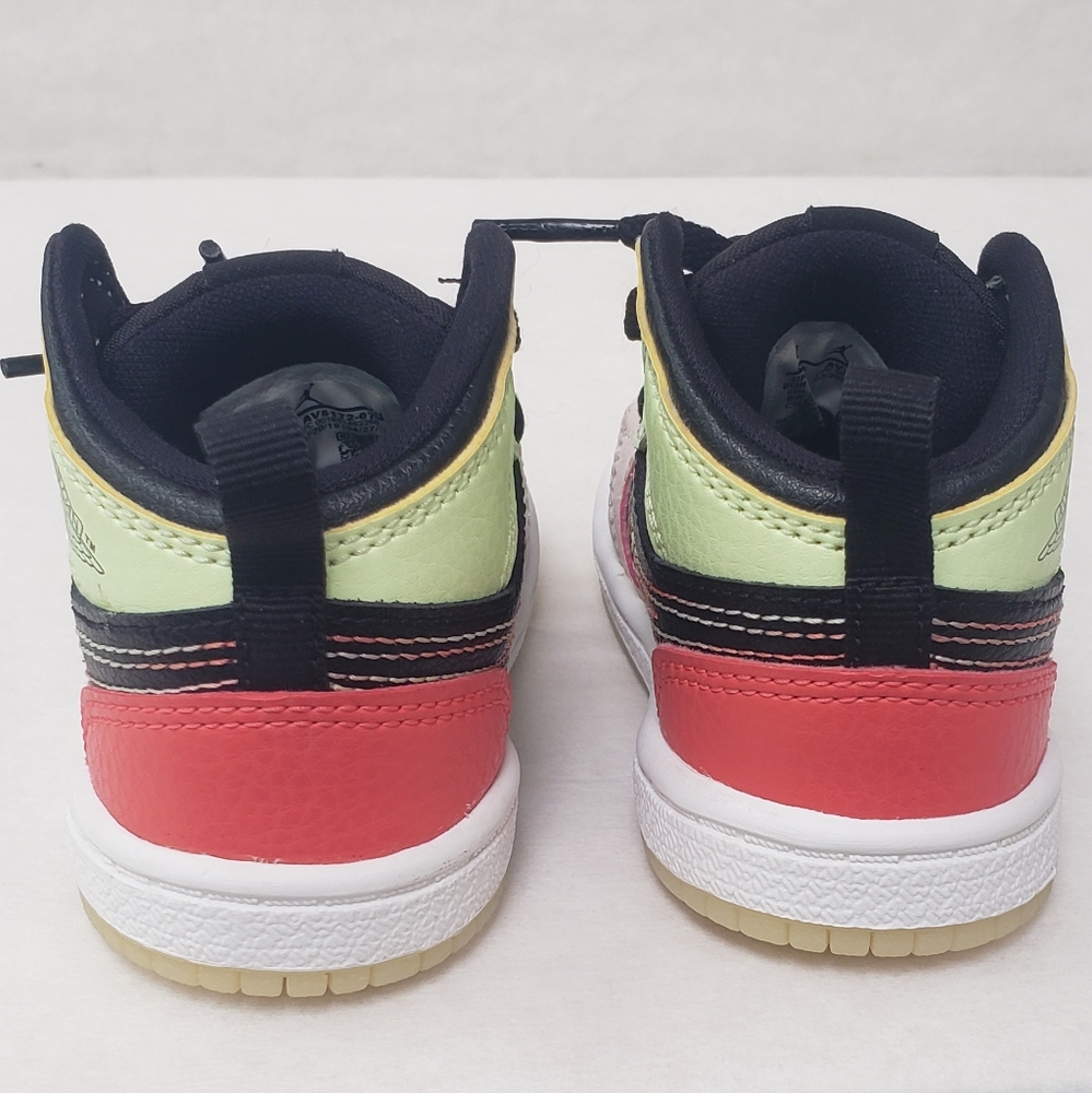 Air Jordan 1 Mid Glow In The Dark - Picture 4 of 8